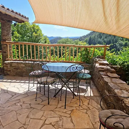 De Charme, Le Hameau De Valbonne